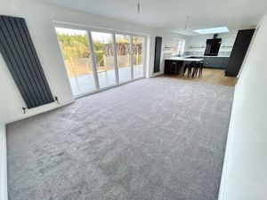 Living room/kitchen- click for photo gallery
